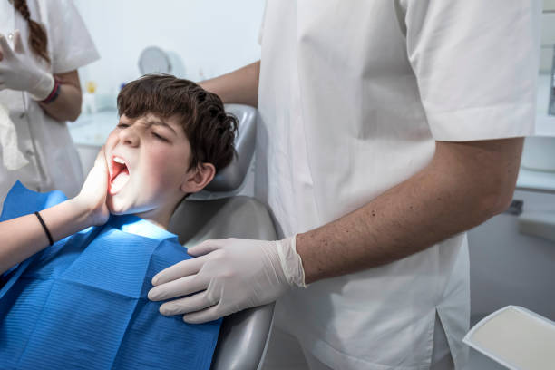Best Orthodontic Emergency Dentist in Madison Center, CT